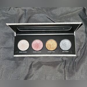 FAMOTY Moonlight Glitter Eyeshadow (Eye Toppers) Palette